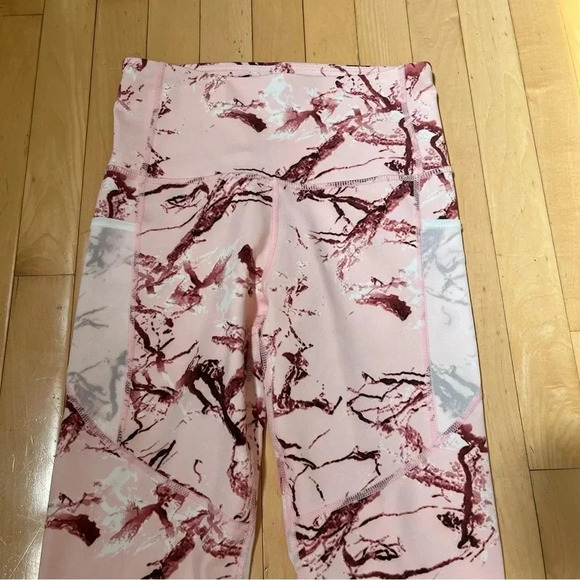 BSP Better Sports Performance Pink Camouflage Leggigns Woman’s Size Medium M - Picture 2 of 9